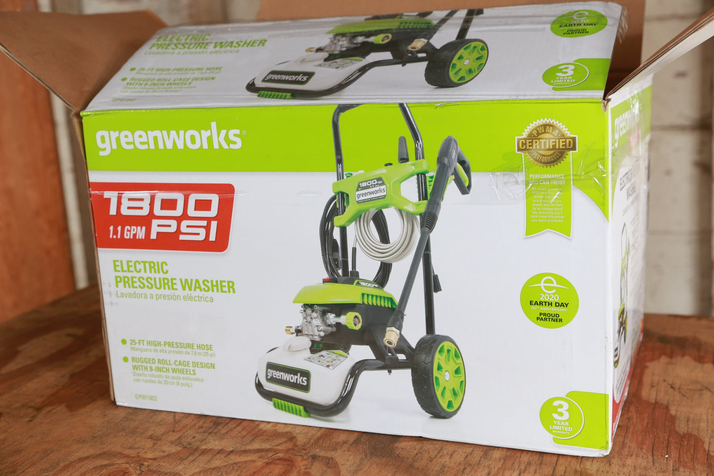 Greenworks 1800 PSI 1.1-Gallon Cold Water Electric Pressure Washer