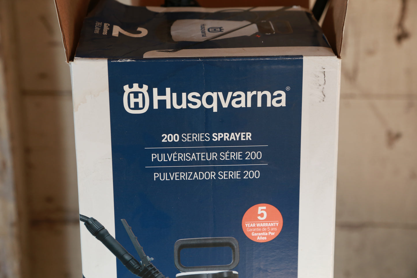 Husqvarna 2-Gallon Plastic Handheld Sprayer